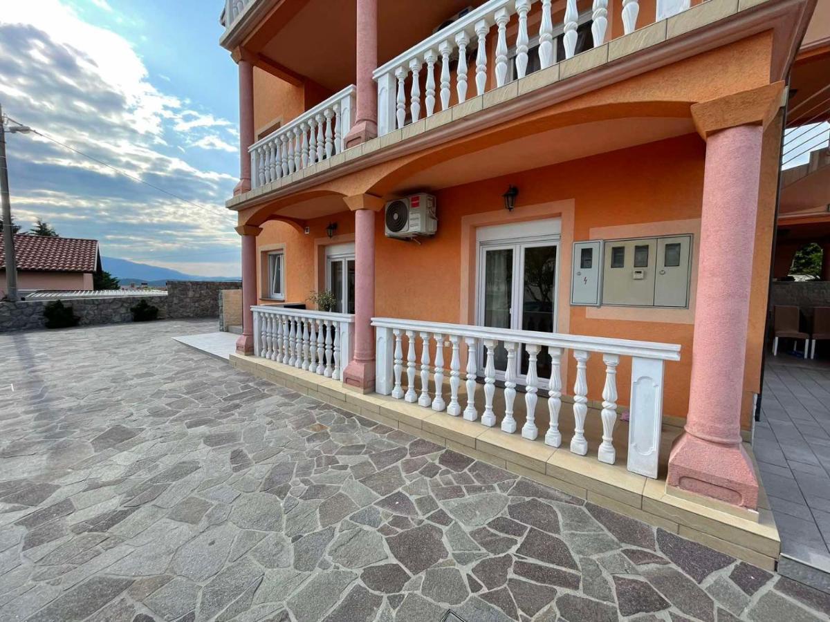 Hill 3 Apartment Viskovo Екстериор снимка