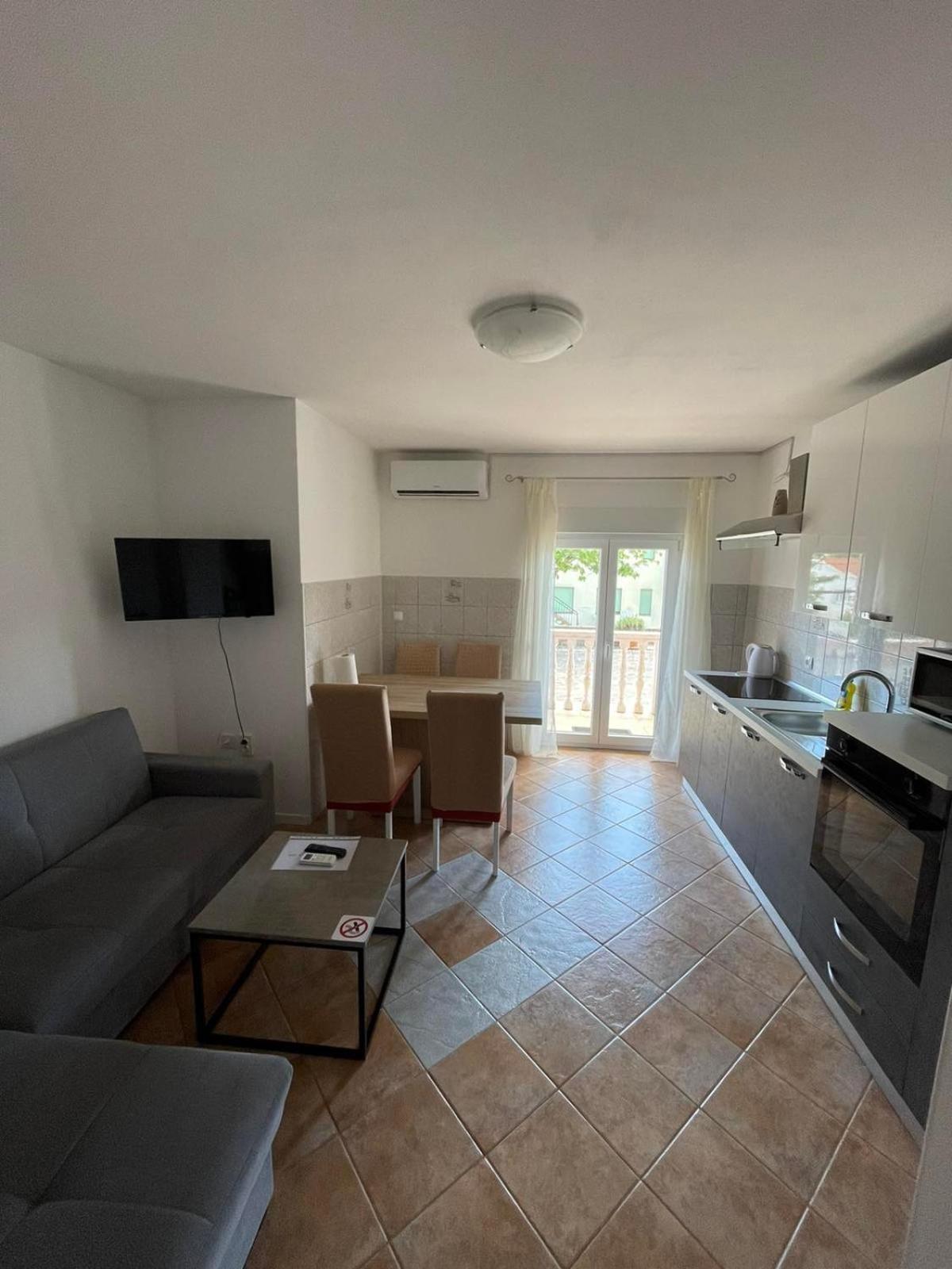 Hill 3 Apartment Viskovo Екстериор снимка