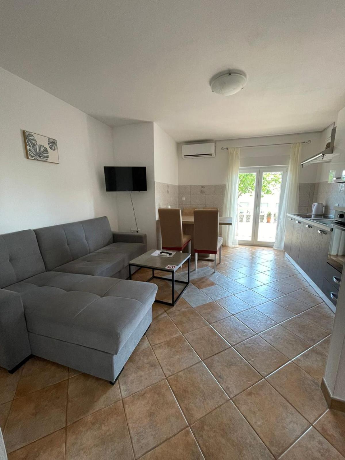Hill 3 Apartment Viskovo Екстериор снимка